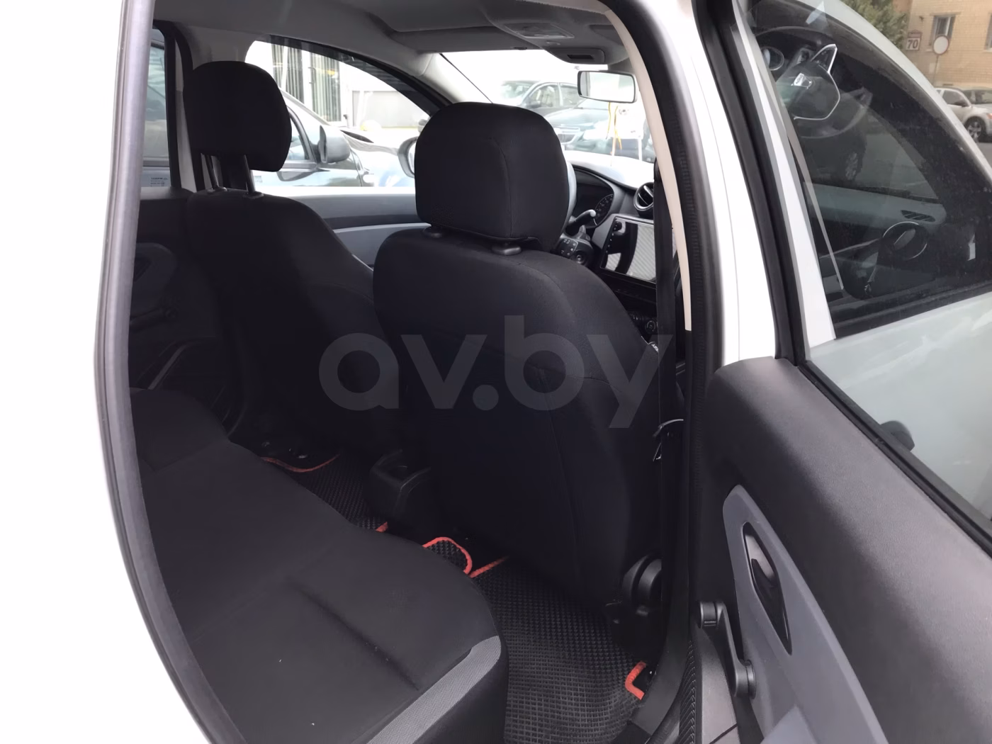 Dacia Duster фото 18