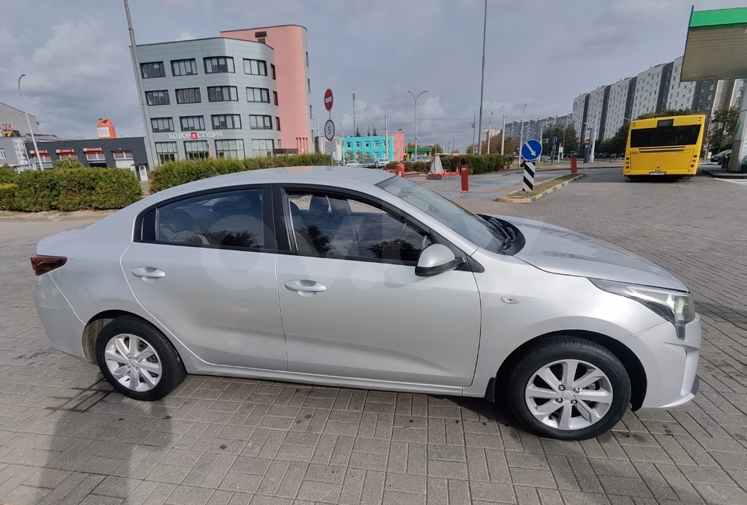 Kia Rio фото 4