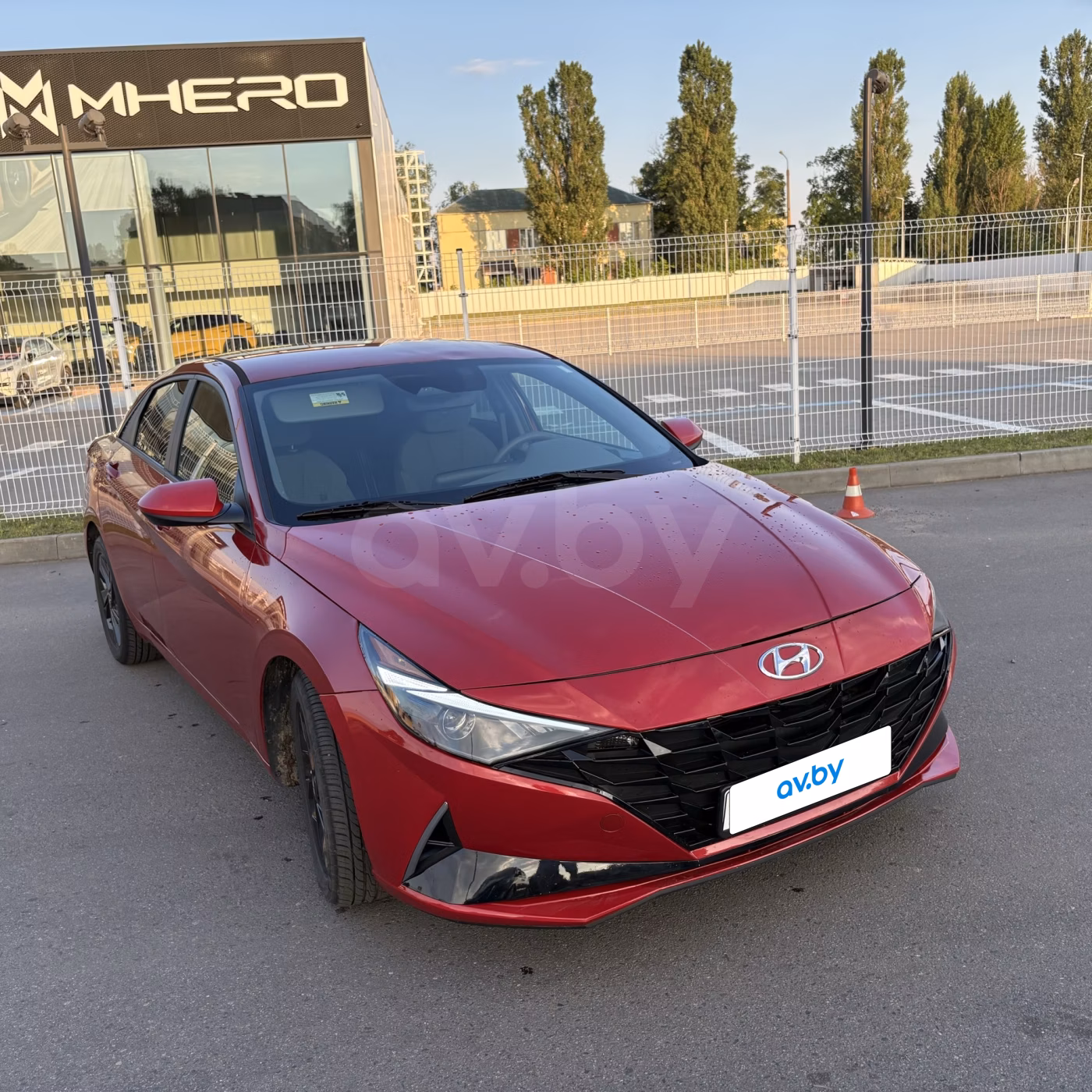 Hyundai Elantra фото 3