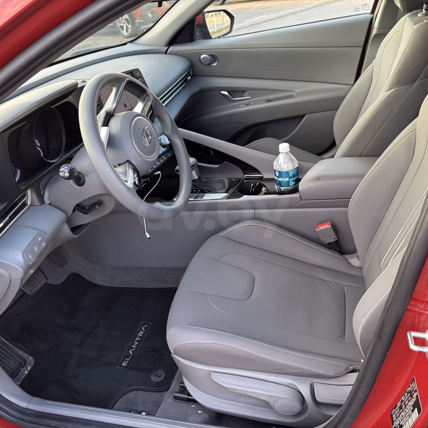 Hyundai Elantra фото 10