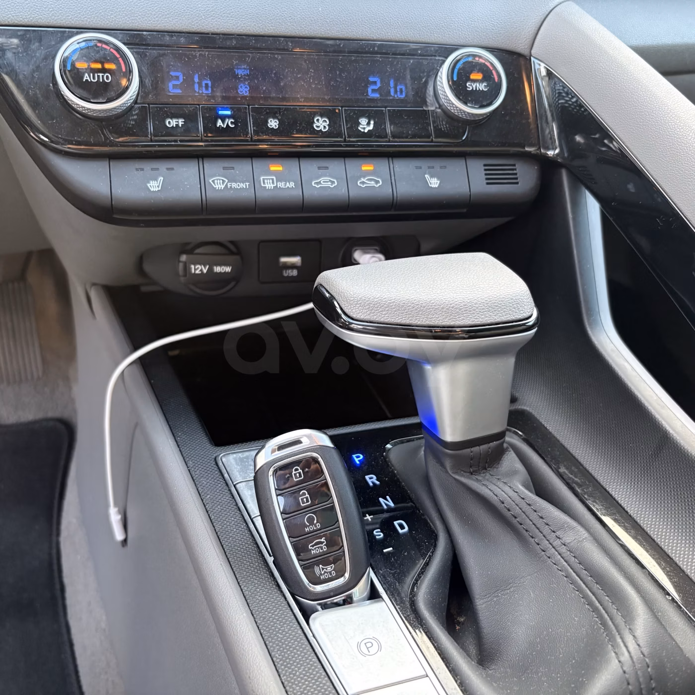 Hyundai Elantra фото 12