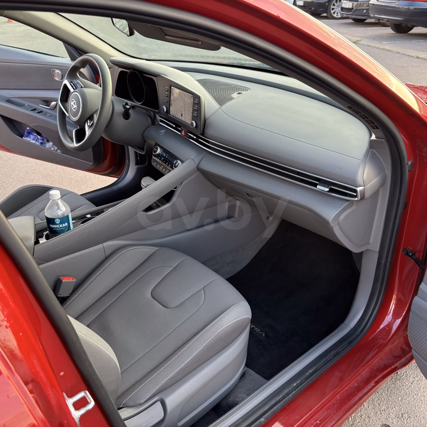 Hyundai Elantra фото 17