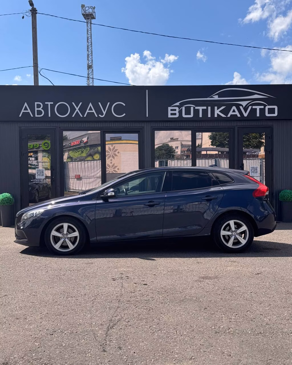 Volvo V40 фото 8