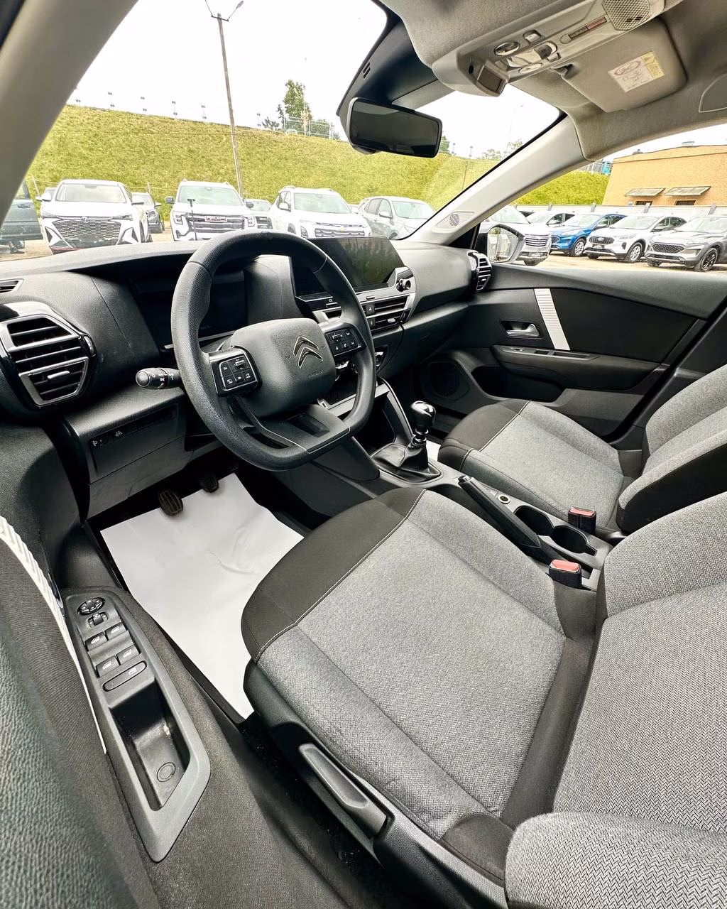 Citroen C4 фото 16