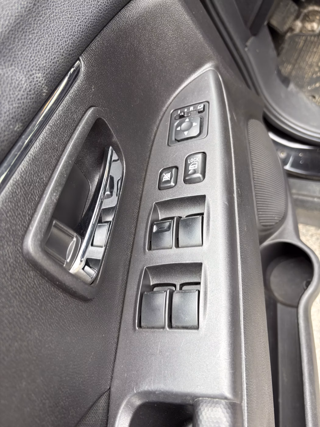 Mitsubishi ASX фото 13