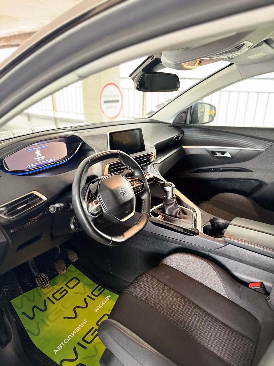 Peugeot 5008 фото 15