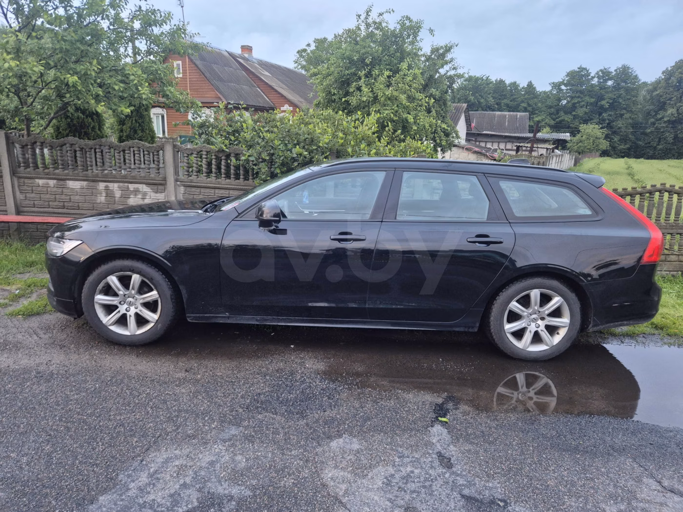 Volvo V90