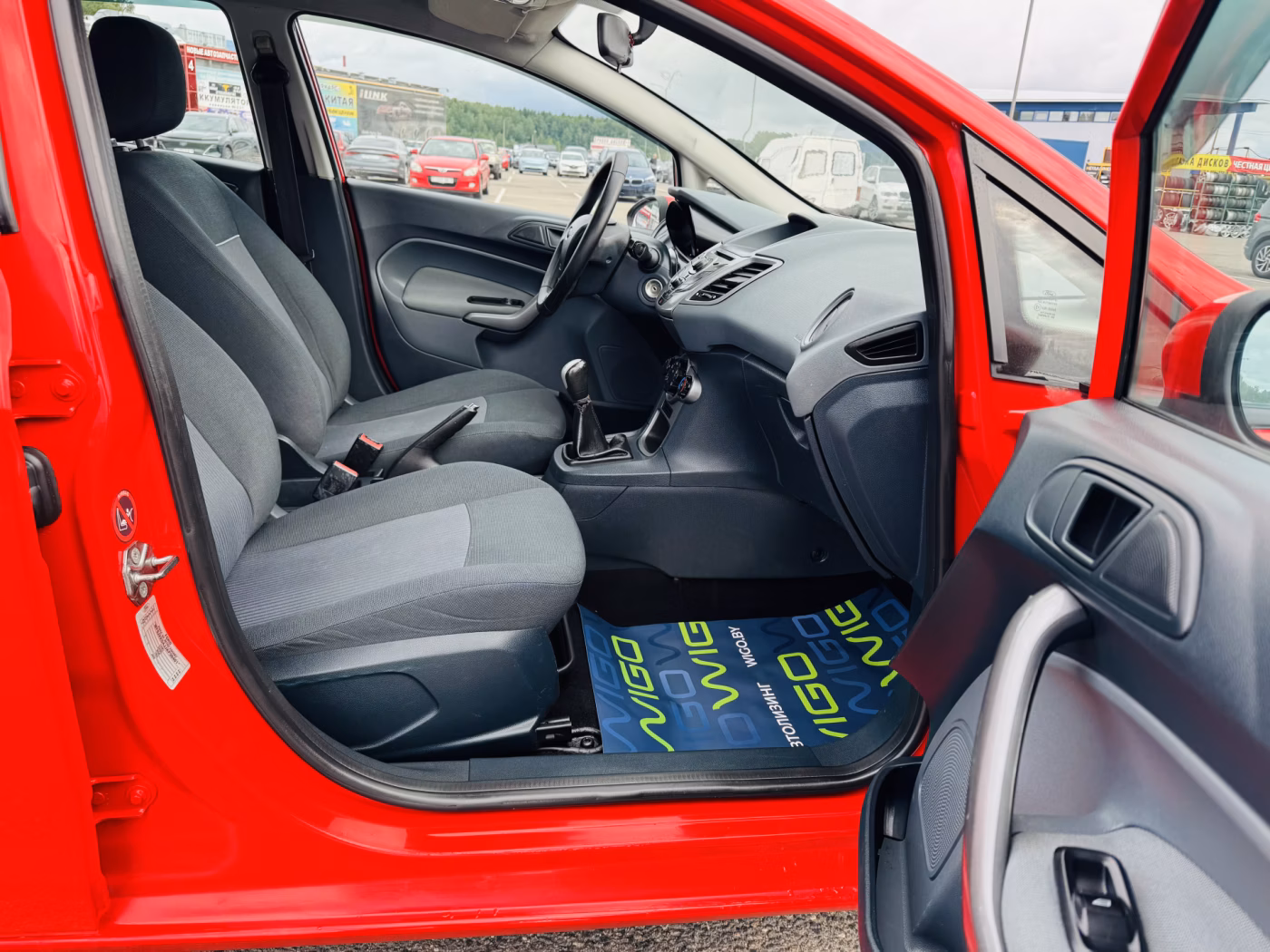 Ford Fiesta фото 9