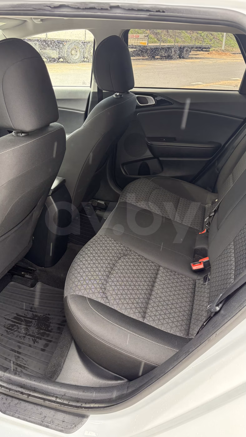 Kia Cee'd фото 10