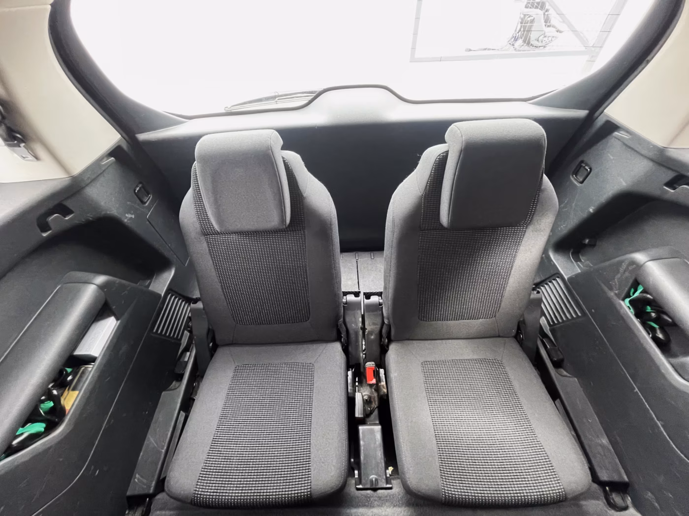 Peugeot 5008 фото 16
