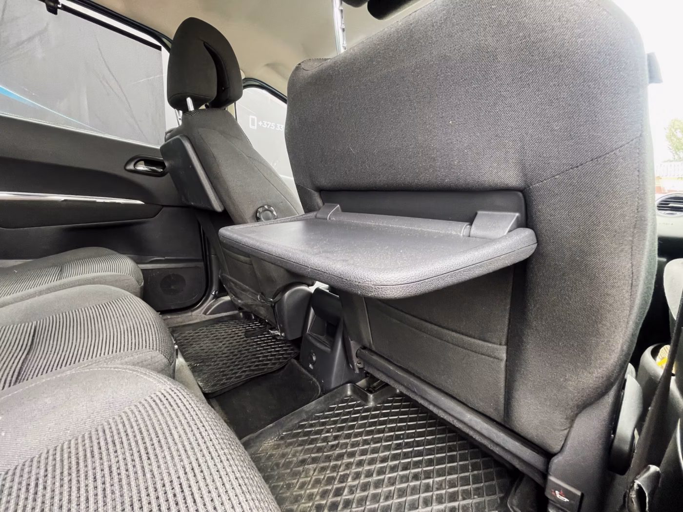 Peugeot 5008 фото 12
