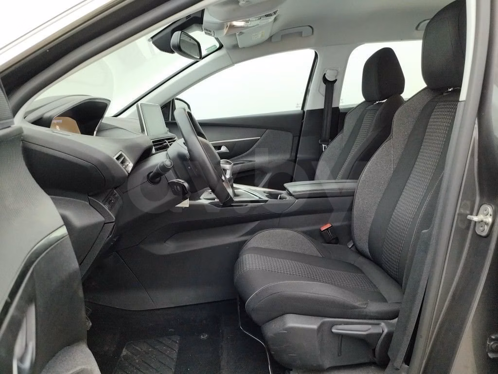 Peugeot 5008 фото 12