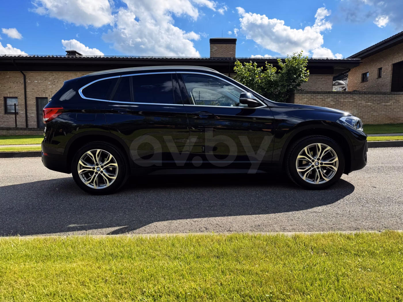 BMW X1 фото 8