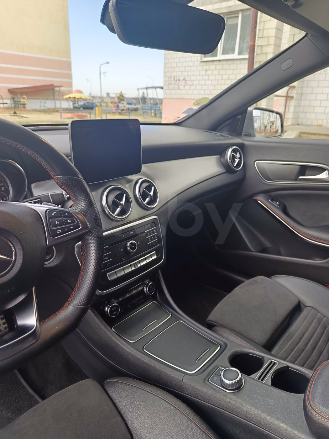 Mercedes-Benz CLA фото 10