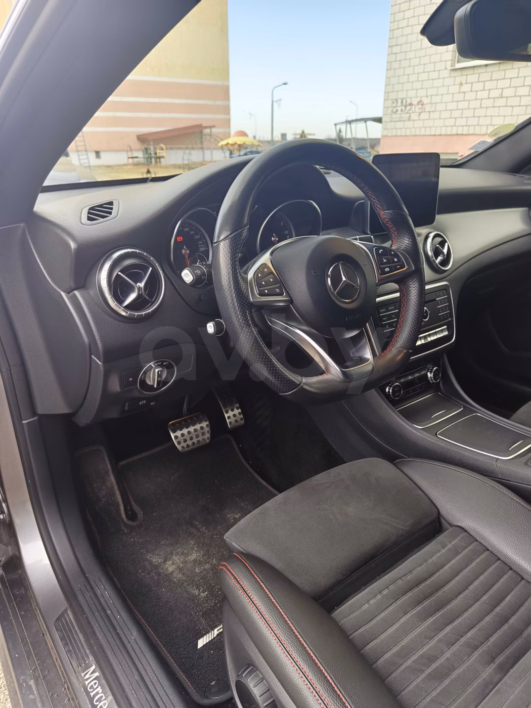 Mercedes-Benz CLA фото 9