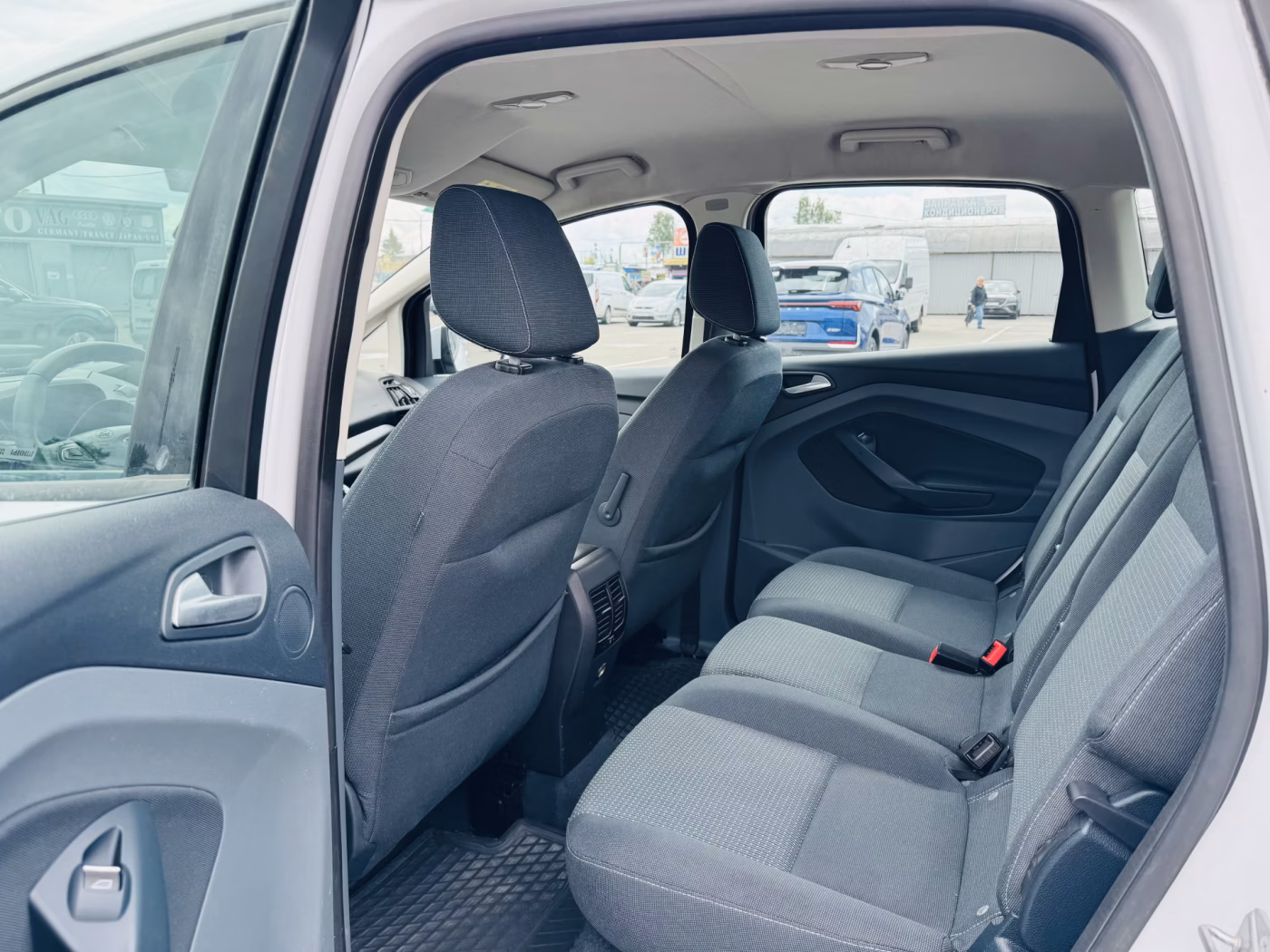 Ford C-MAX фото 6