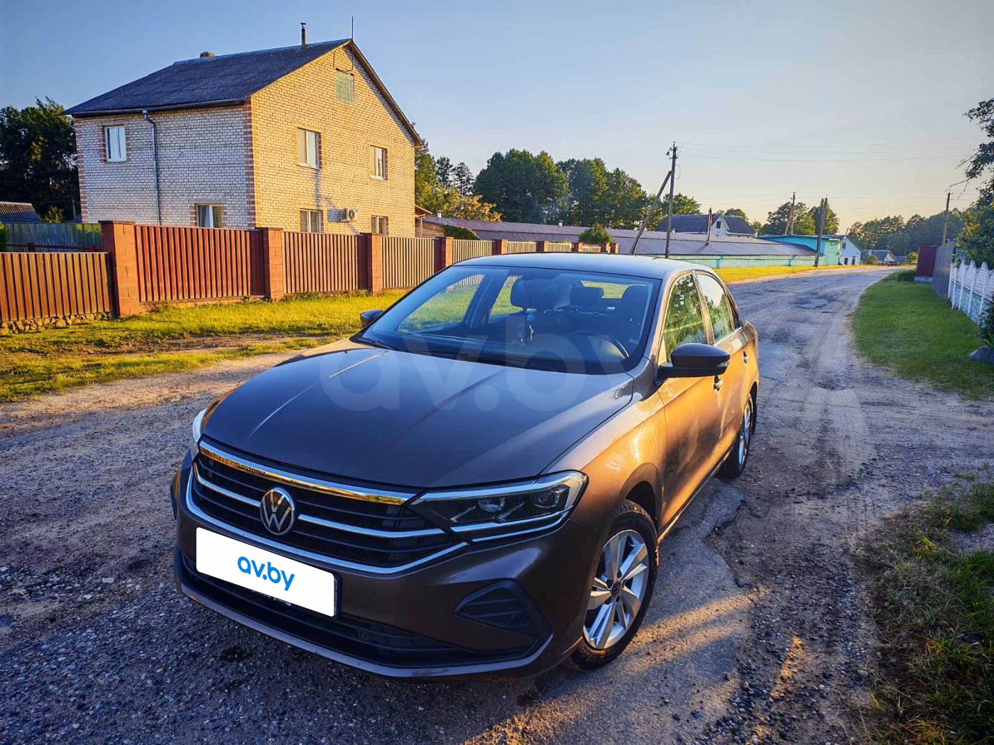 Volkswagen Polo Sedan фото 2