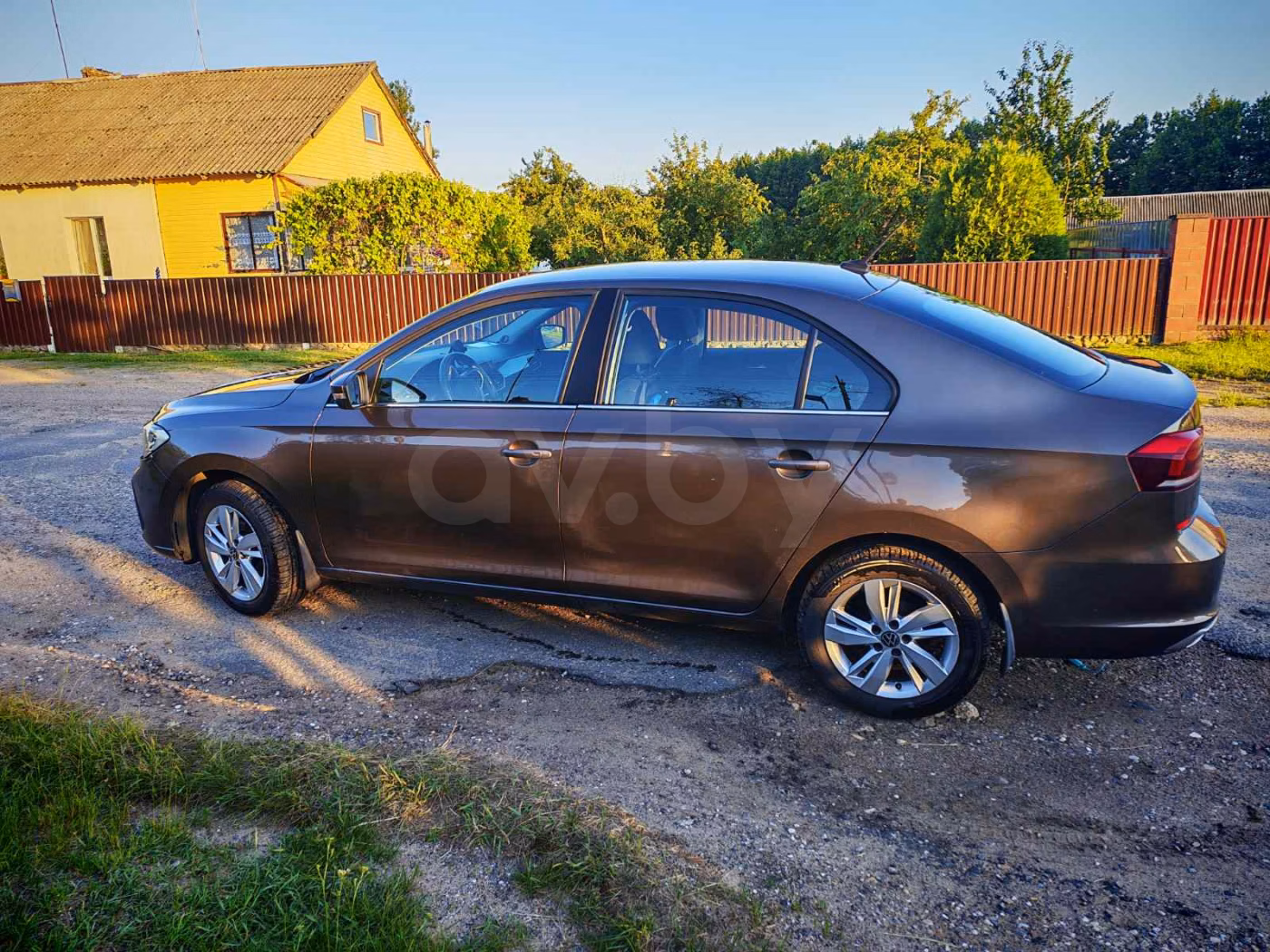 Volkswagen Polo Sedan фото 3