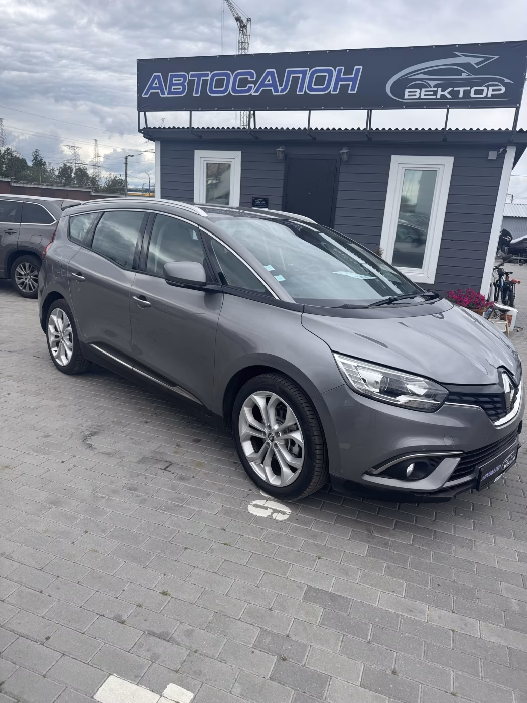 Renault Grand Scenic фото 9