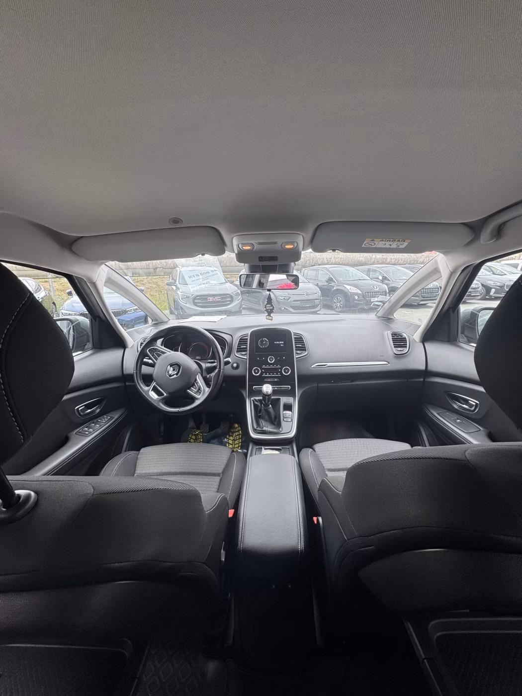 Renault Grand Scenic фото 14