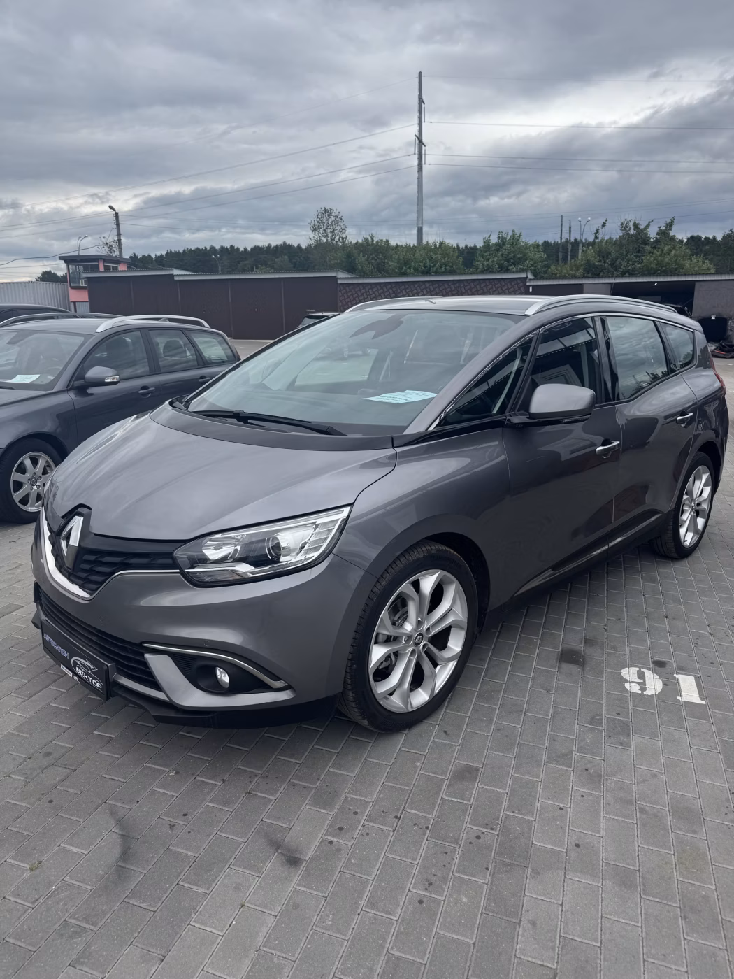 Renault Grand Scenic фото 4