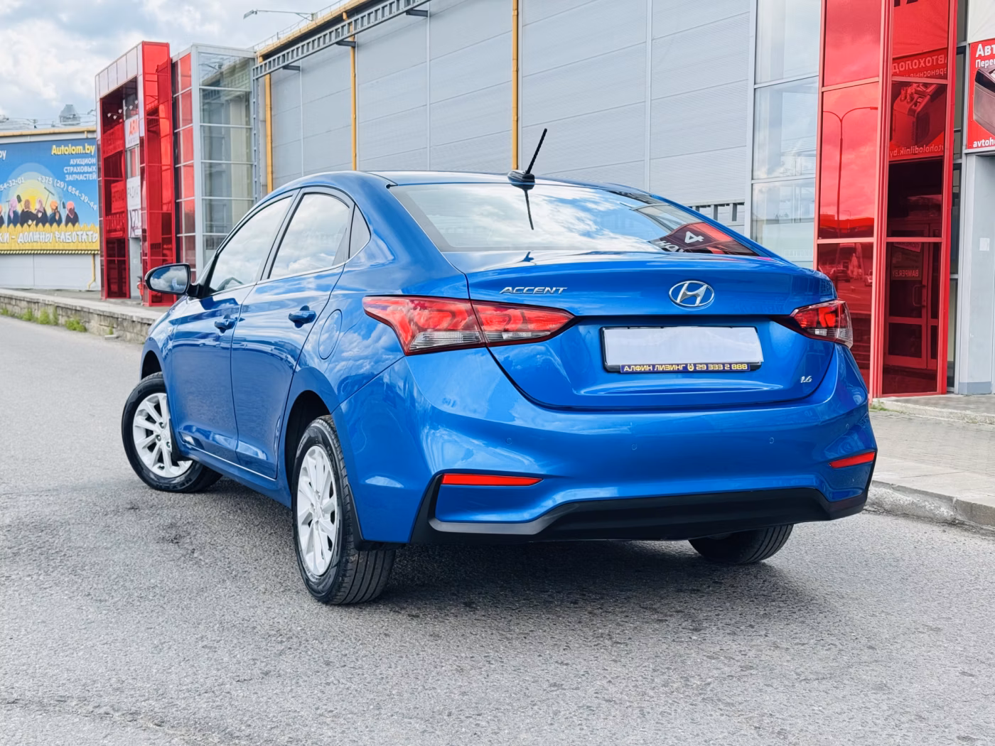 Hyundai Accent фото 4