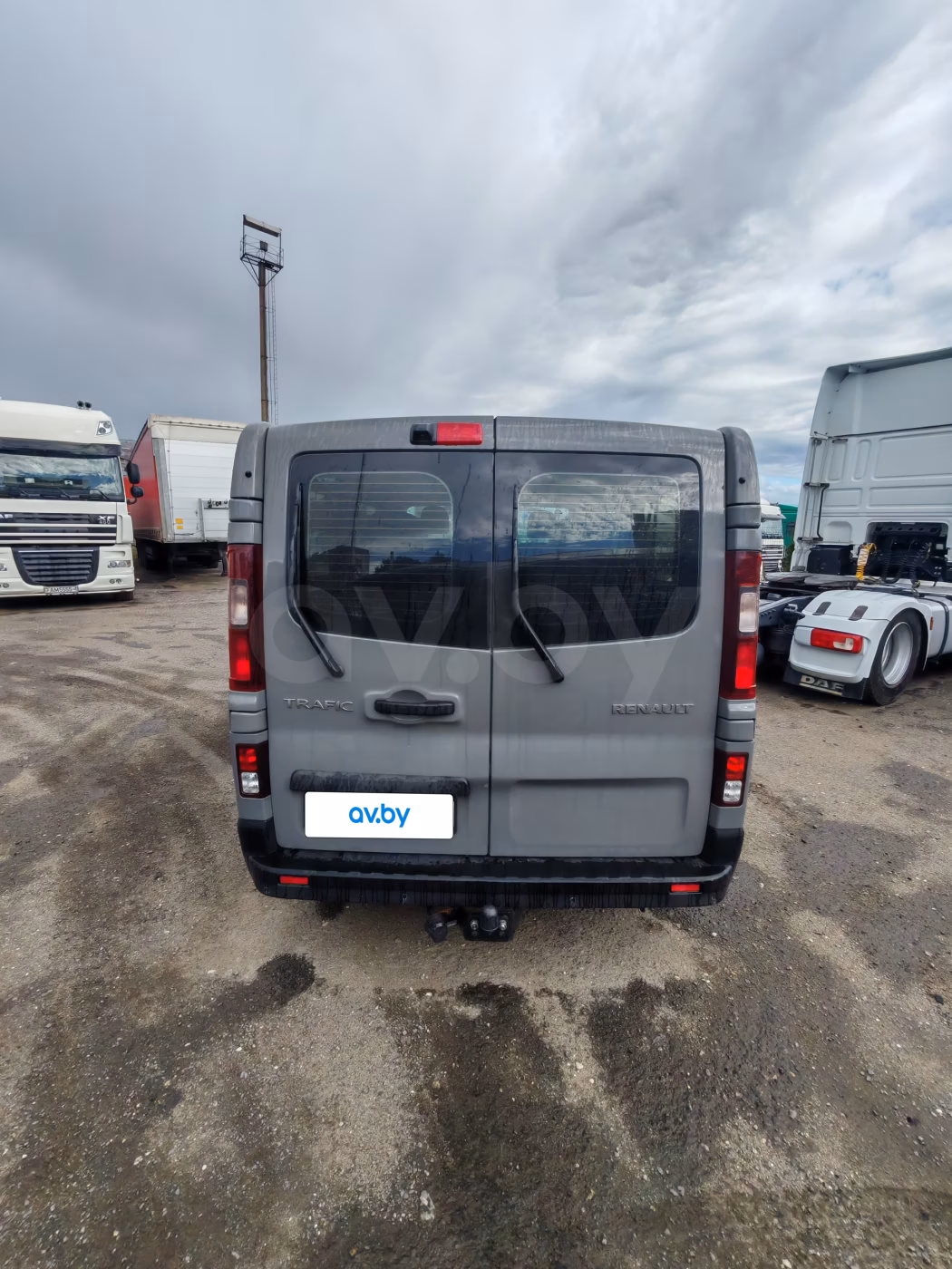 Renault Trafic фото 9