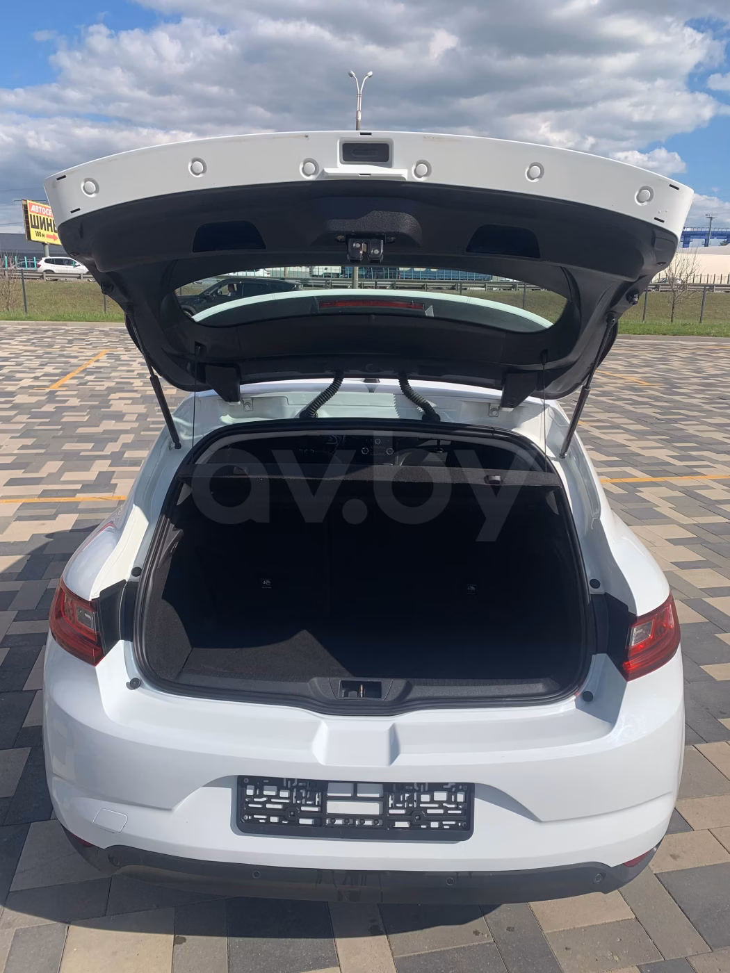 Renault Megane фото 9