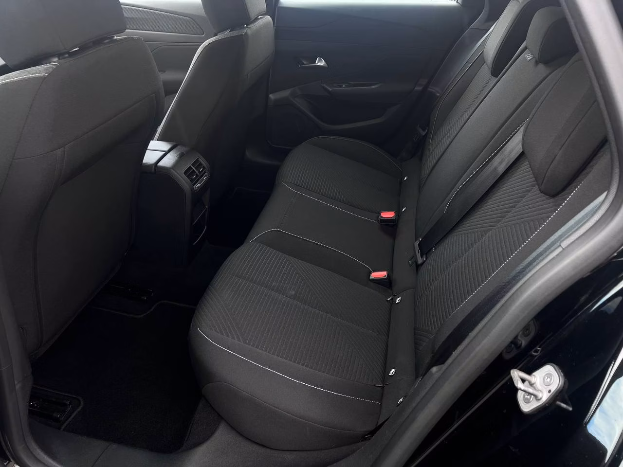 Peugeot 308 фото 10