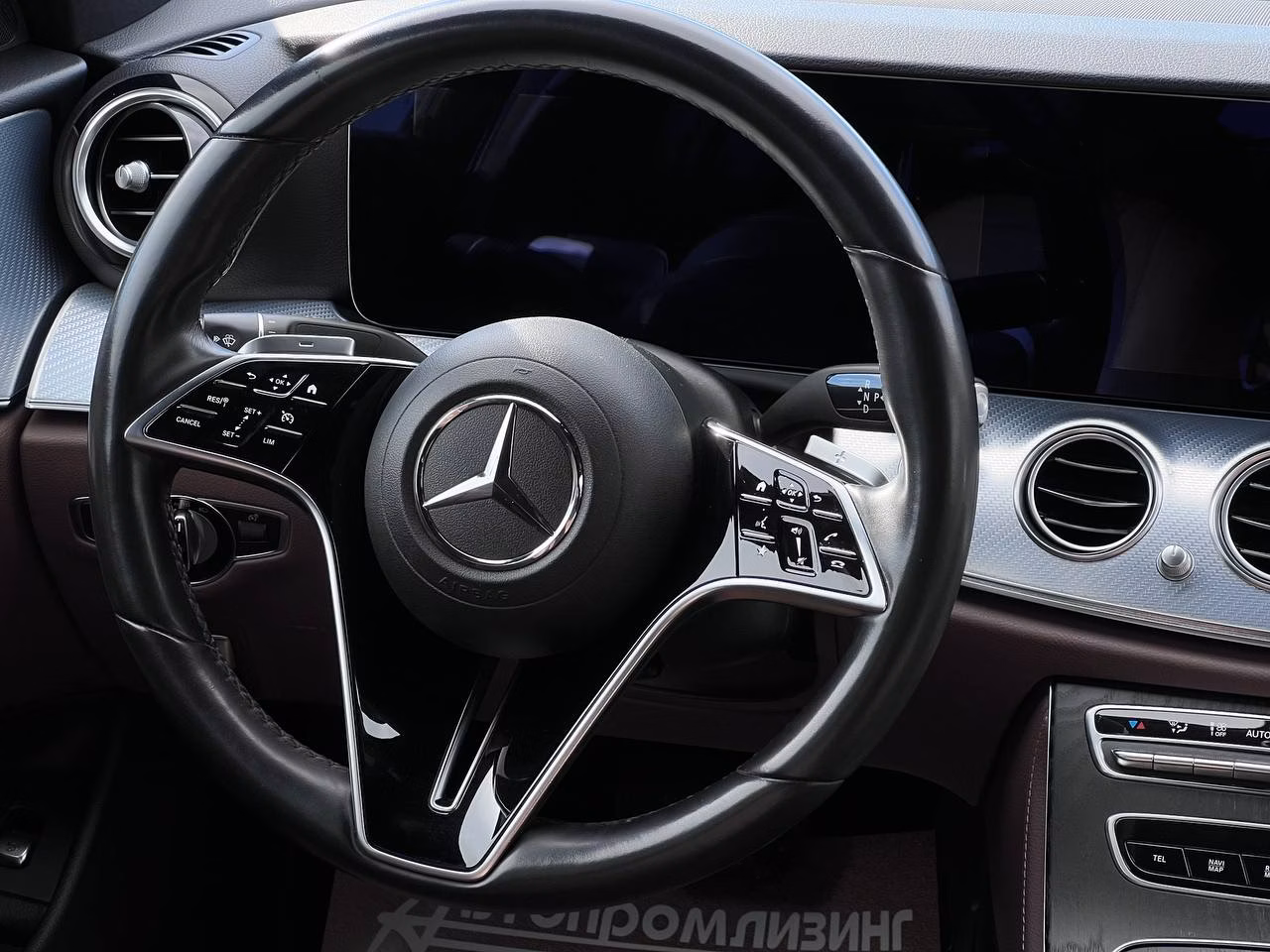 Mercedes-Benz E-Класс фото 22