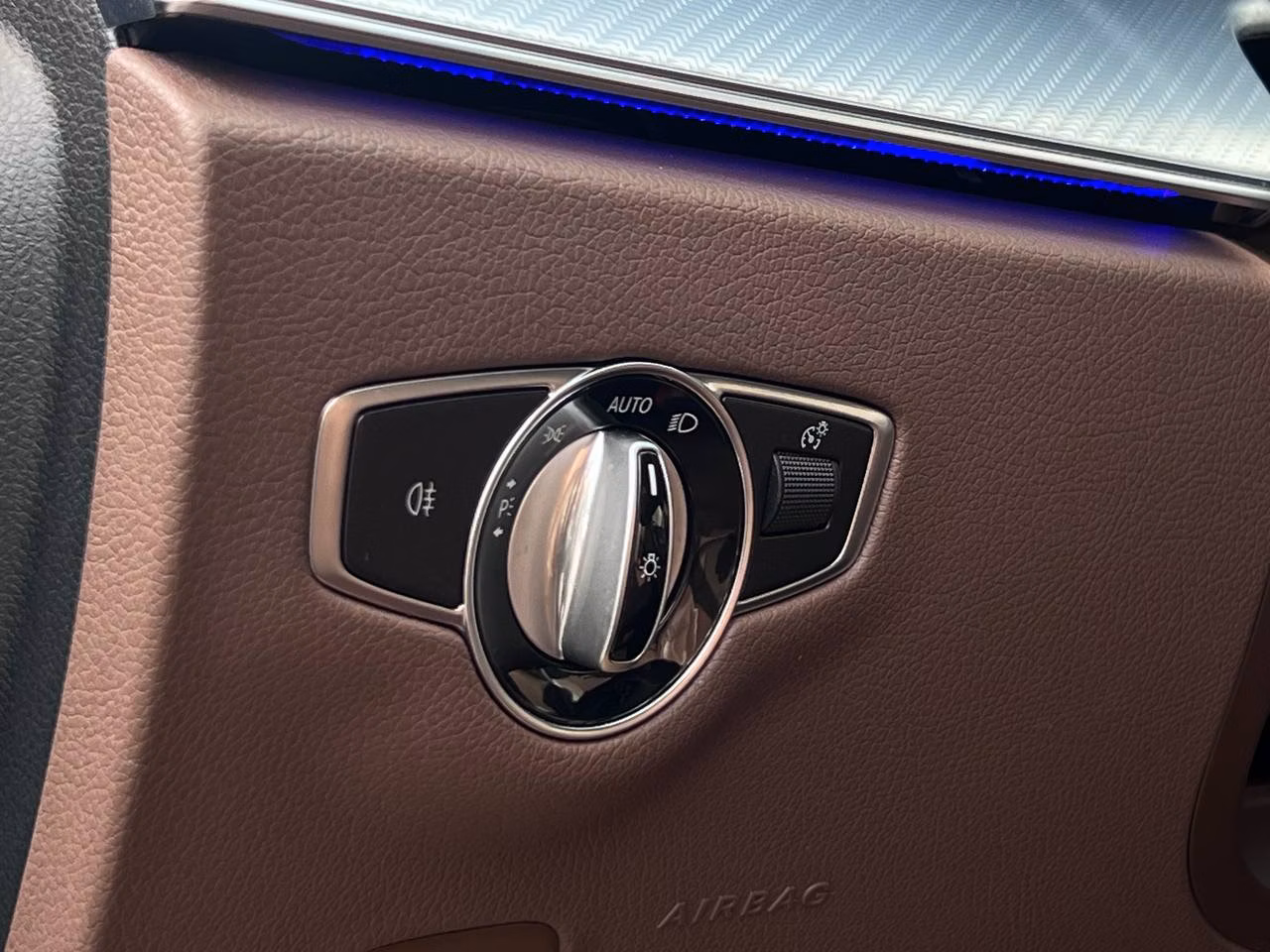 Mercedes-Benz E-Класс фото 10