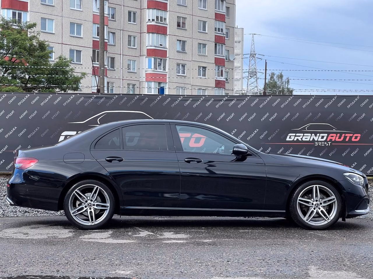 Mercedes-Benz E-Класс фото 6