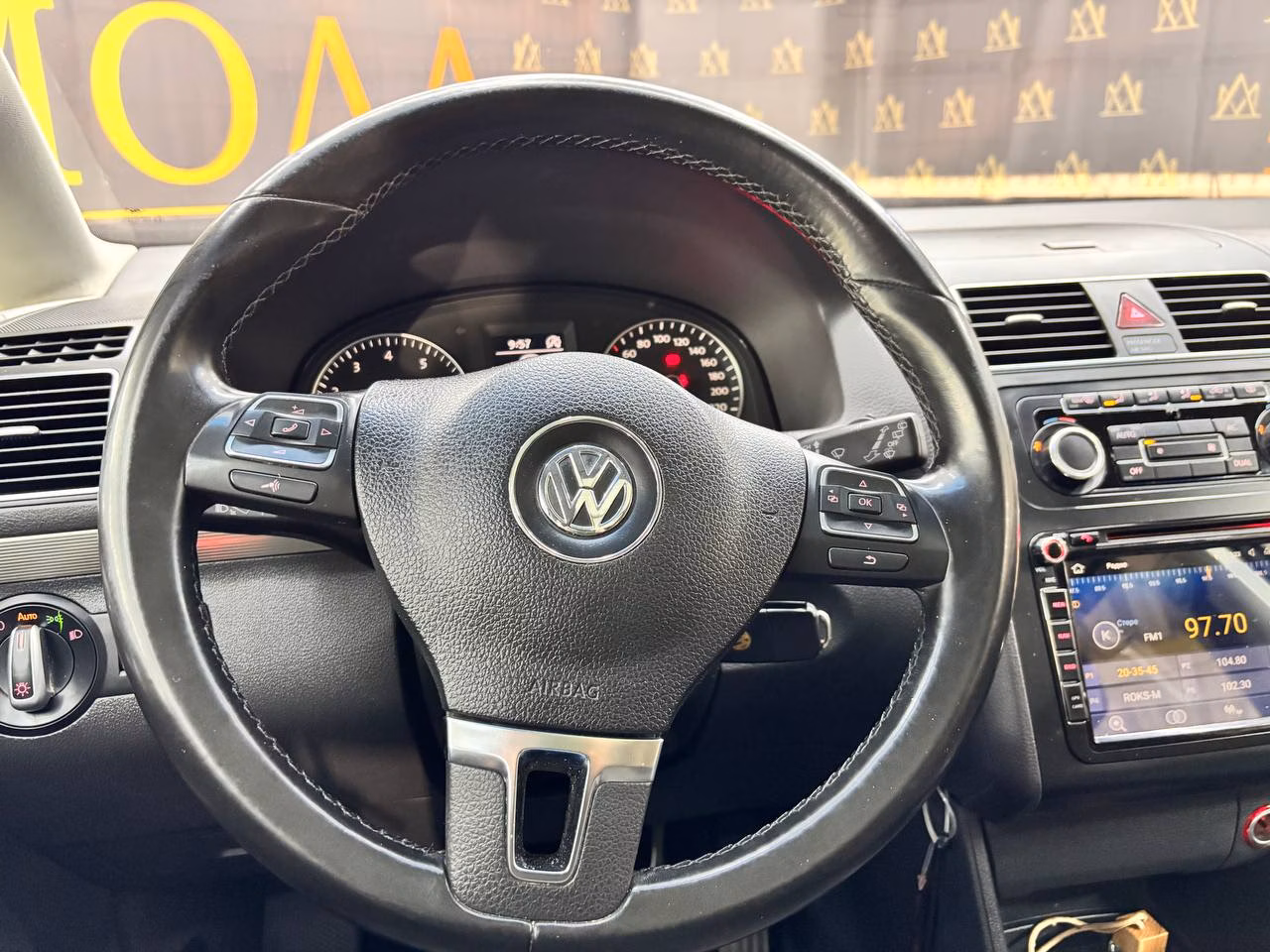 Volkswagen Touran фото 10