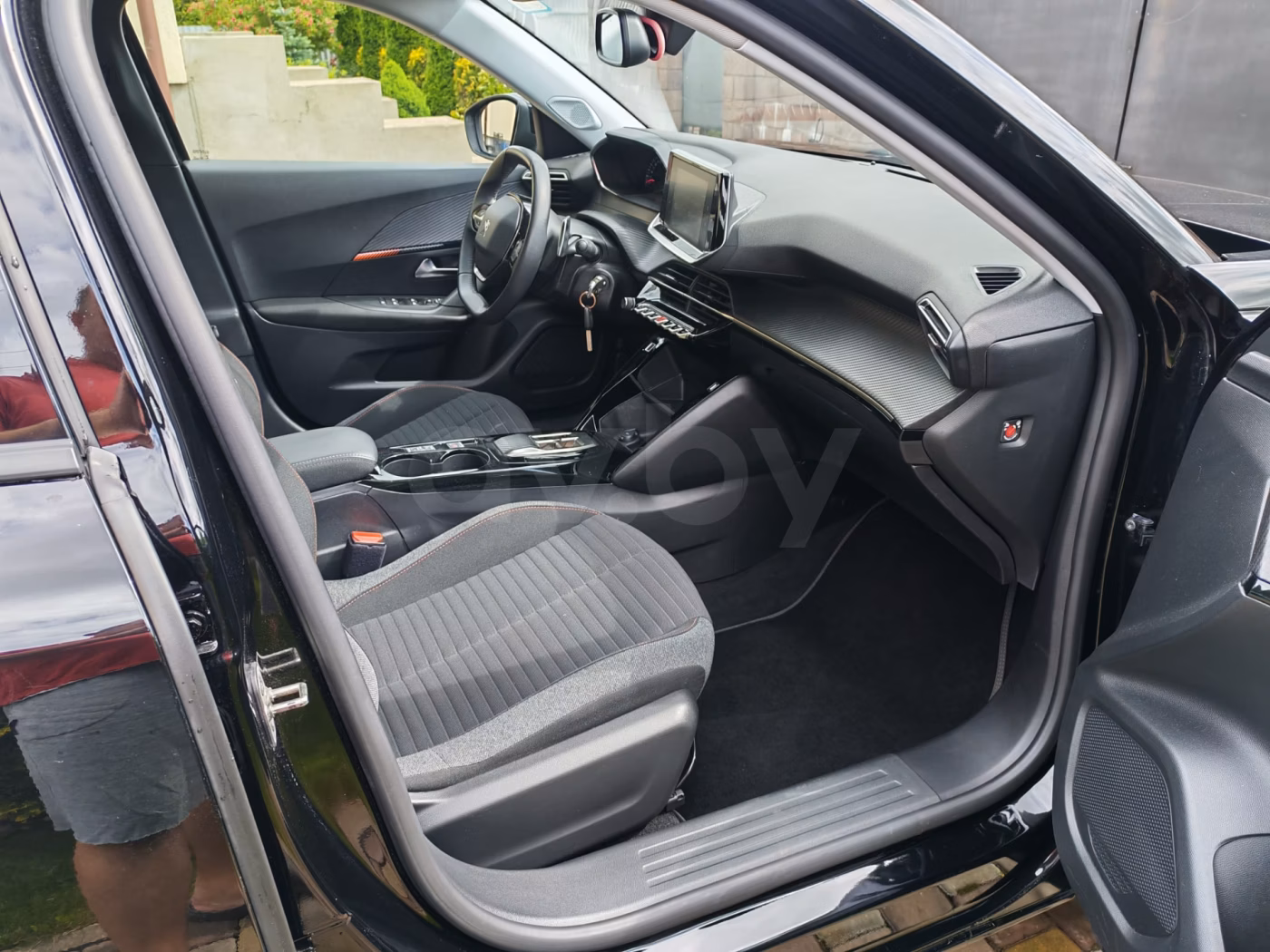 Peugeot 2008 фото 16
