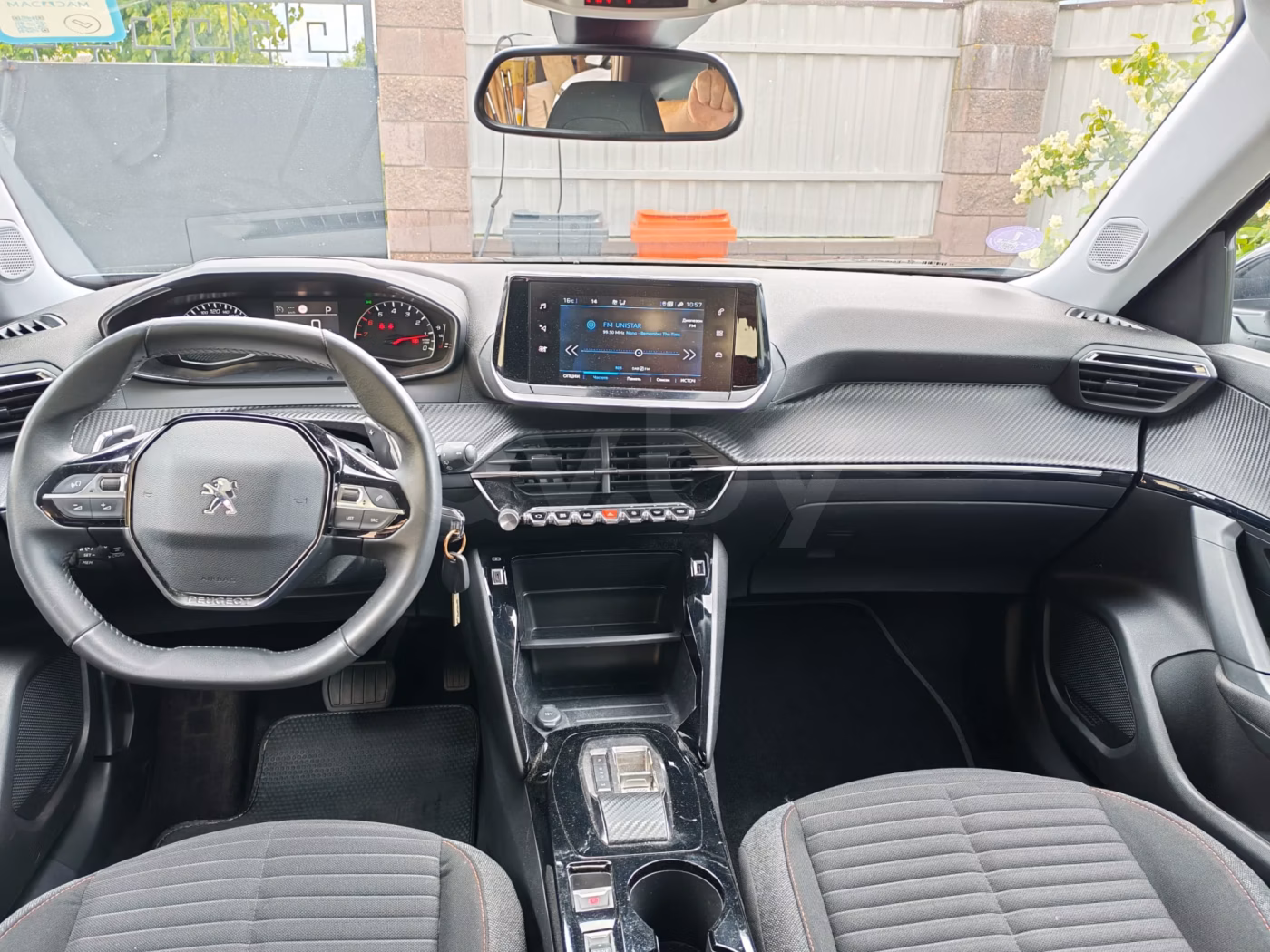 Peugeot 2008 фото 18