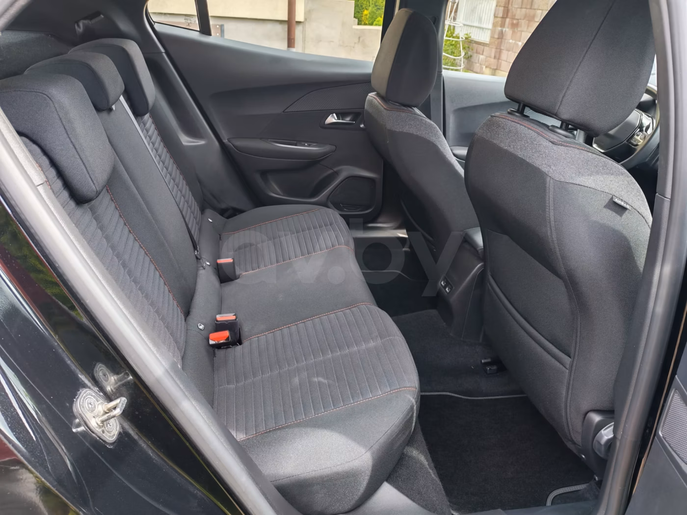 Peugeot 2008 фото 22