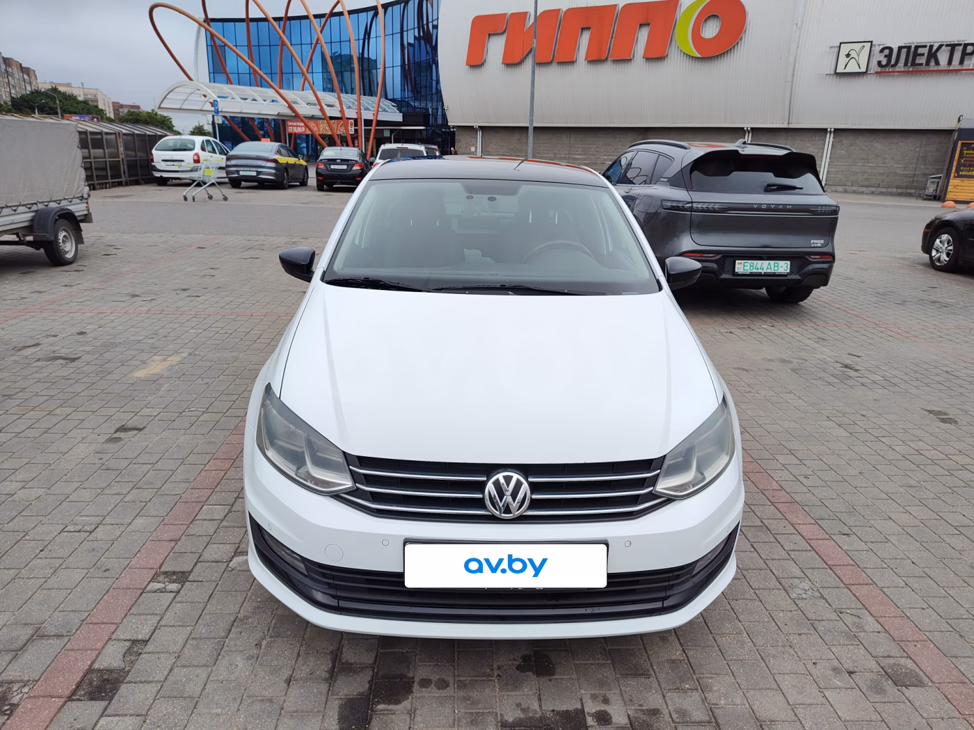 Volkswagen Polo Sedan фото 2