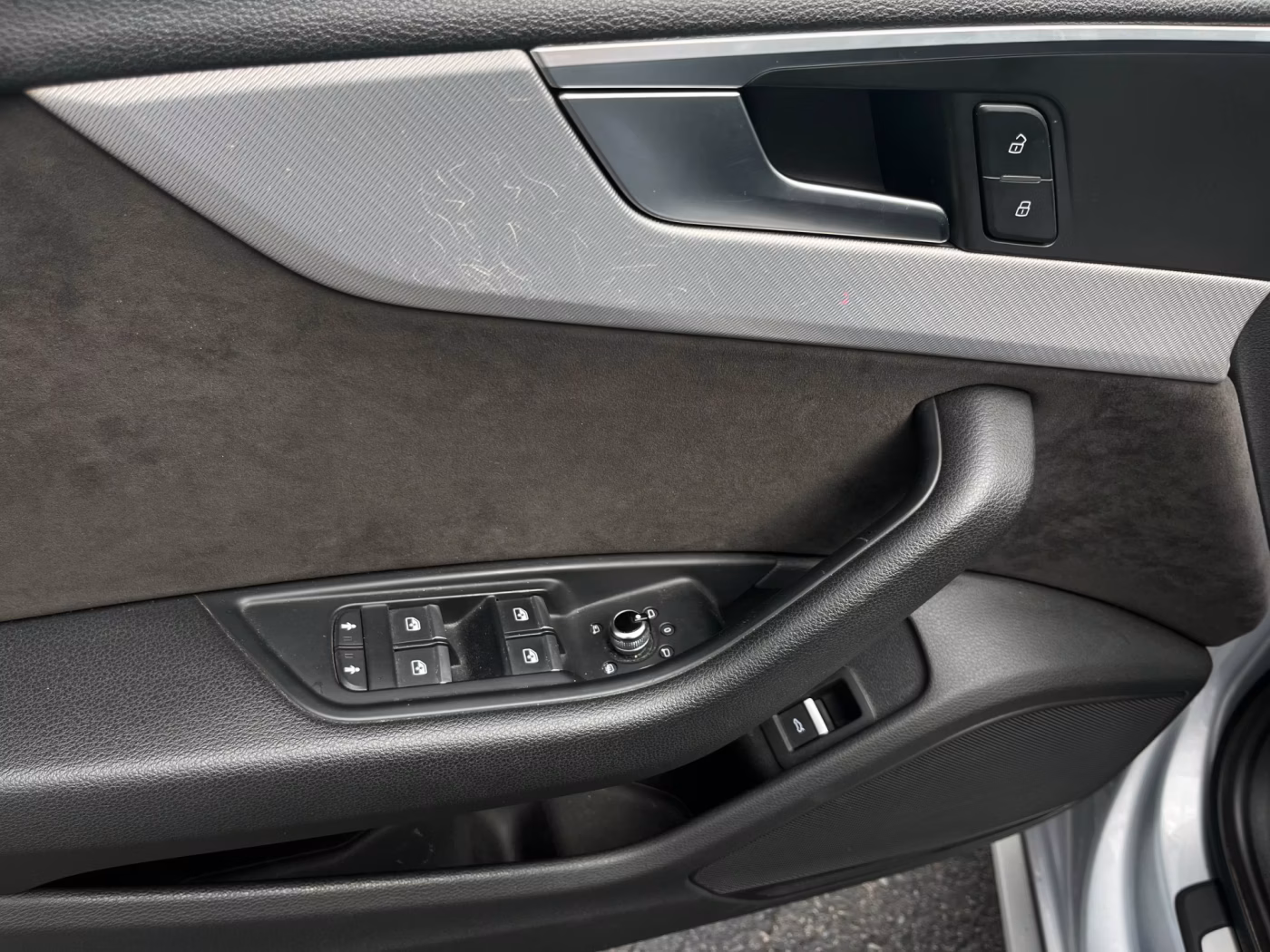 Audi A4 фото 7