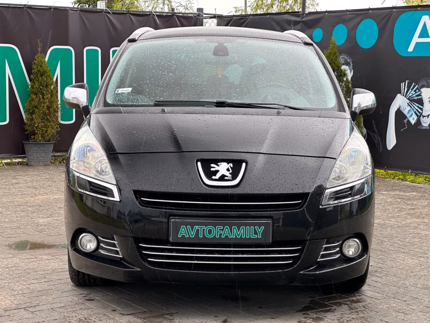 Peugeot 5008 фото 2