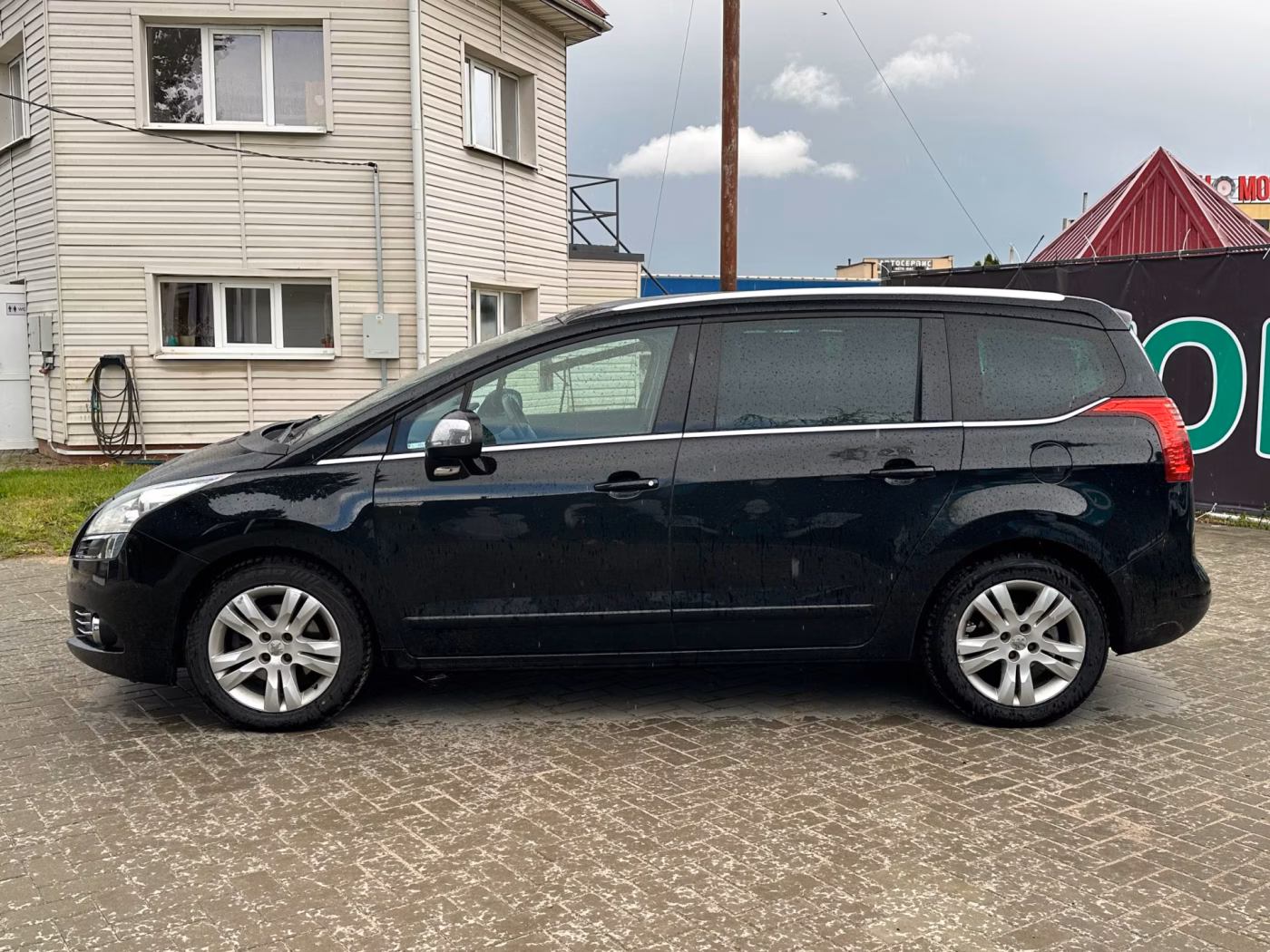 Peugeot 5008 фото 4
