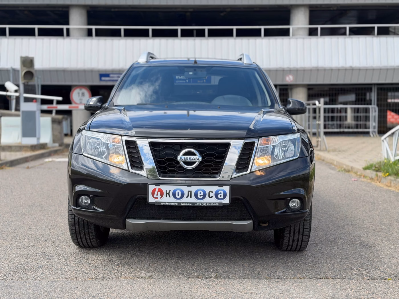 Nissan Terrano фото 2