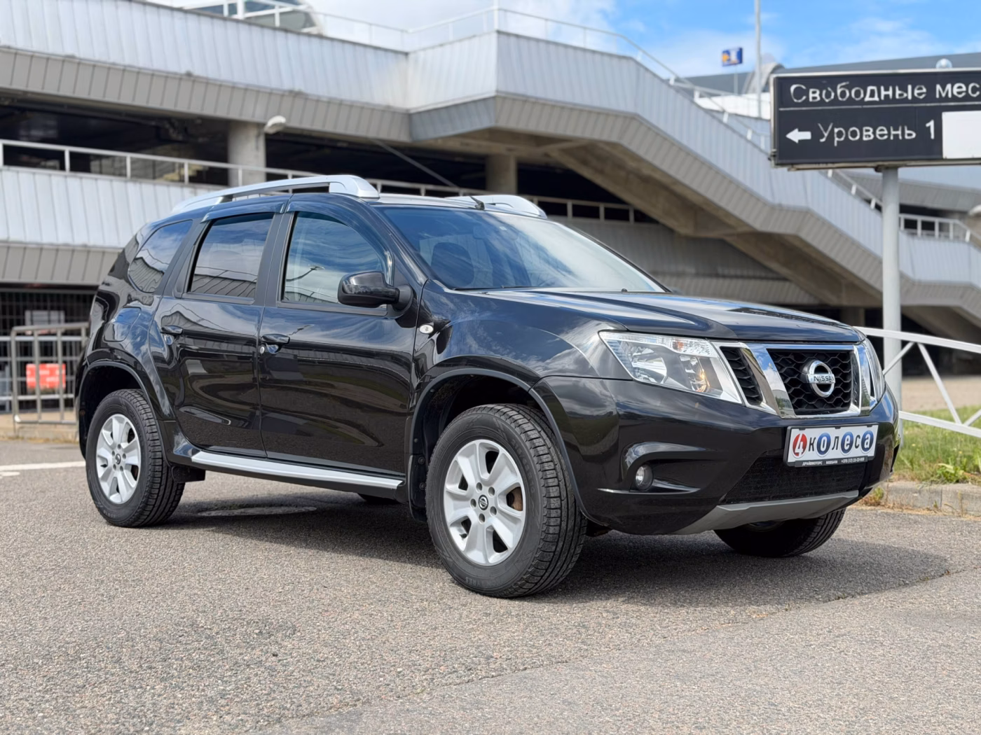 Nissan Terrano фото 3
