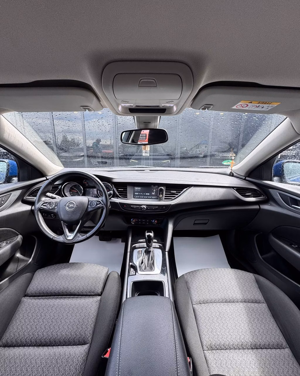 Opel Insignia фото 9