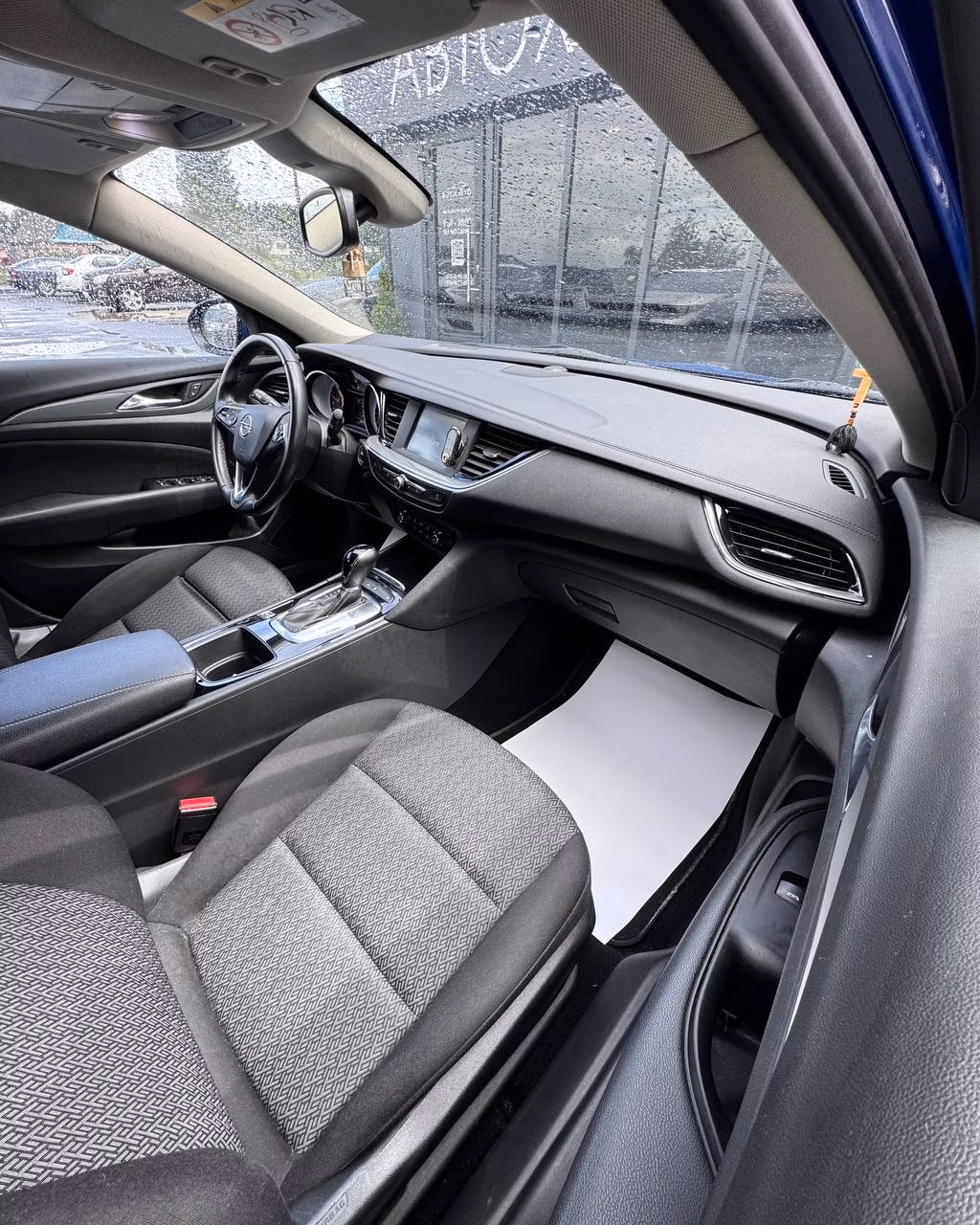 Opel Insignia фото 14