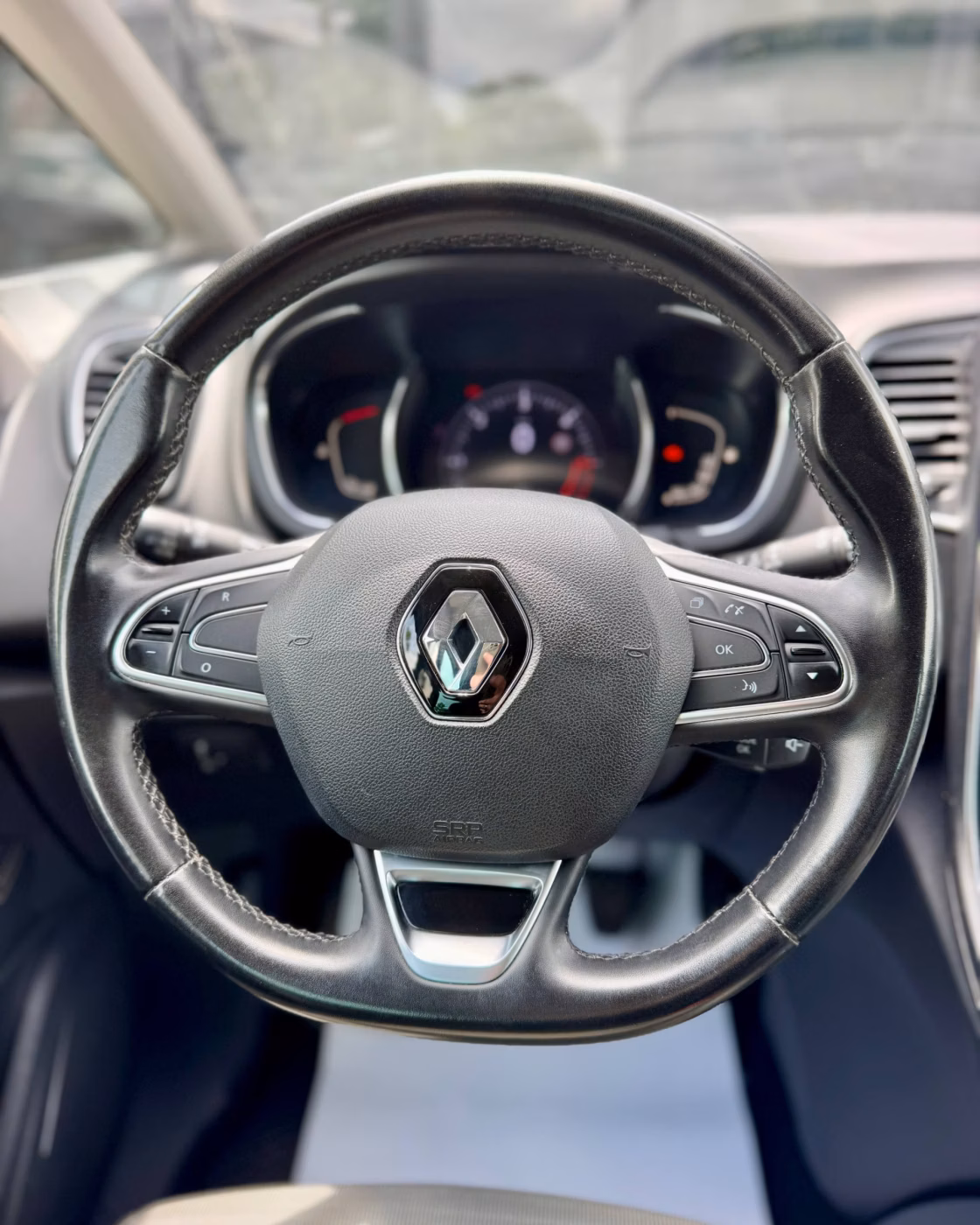 Renault Scenic фото 15