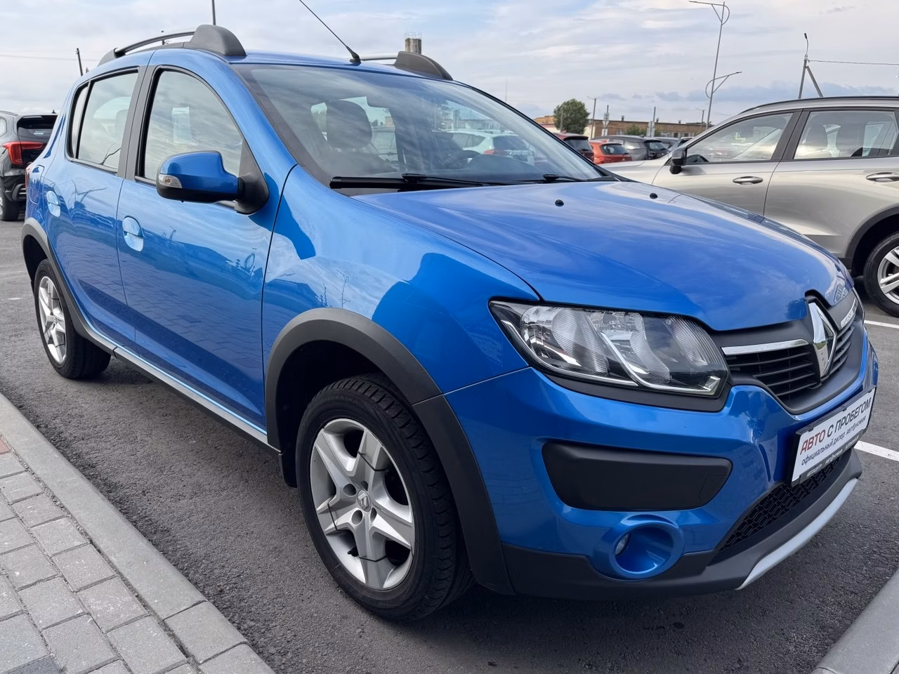 Renault Sandero Stepway фото 8