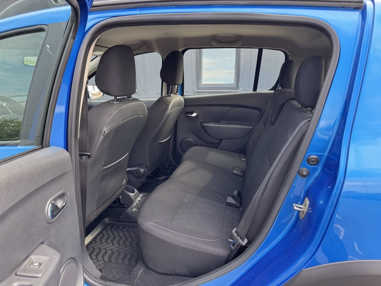 Renault Sandero Stepway фото 16