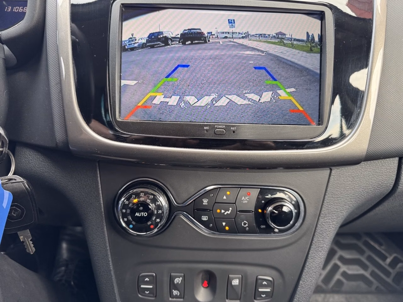 Renault Sandero Stepway фото 14