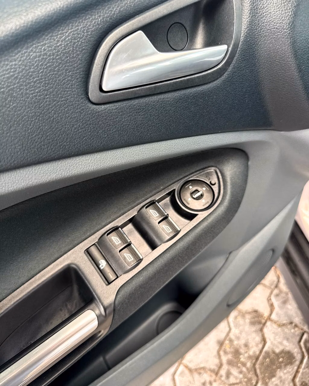 Ford C-MAX фото 9