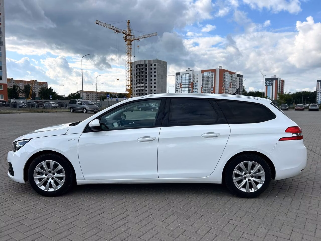 Peugeot 308 фото 2